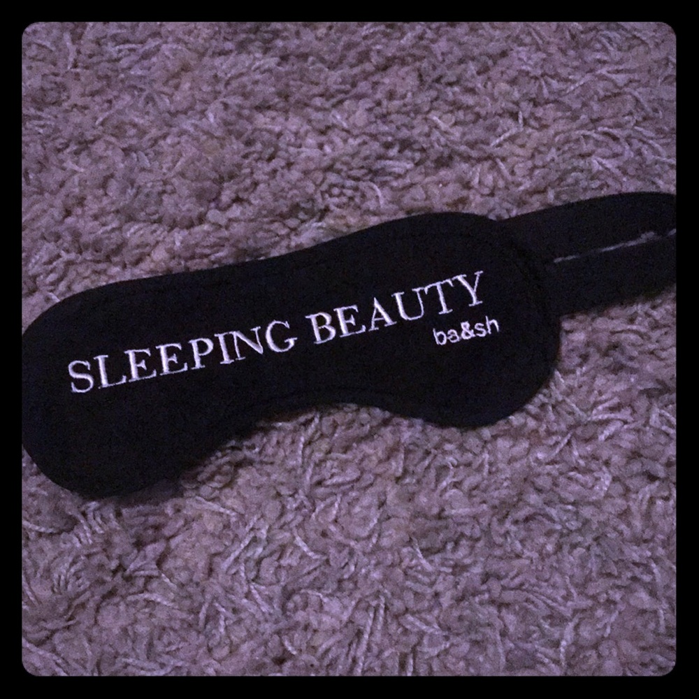 Ba&sh sleeping beauty eye mask
